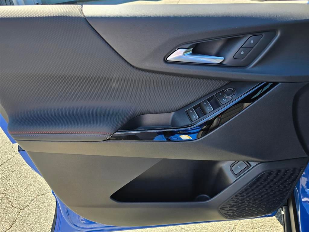 New 2026 Chevrolet Equinox RS w/ Safety and Technology Package image 8