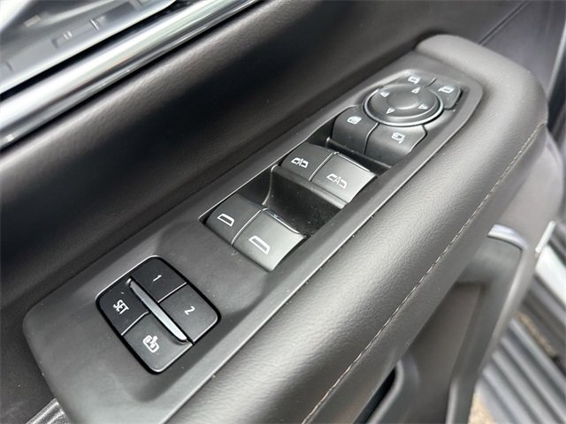 Used 2024 Chevrolet Tahoe High Country w/ Advanced Technology Package image 13