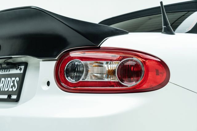 Used 2015 MAZDA MX-5 Miata Club RWD image 15