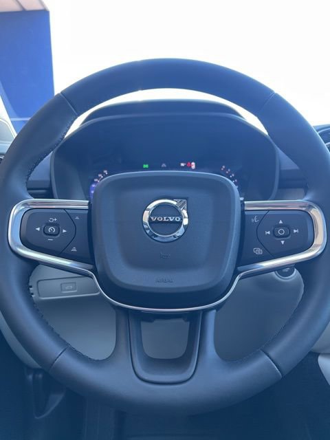 New 2026 Volvo XC40 B5 Ultra w/ Climate Package AWD/4WD image 18