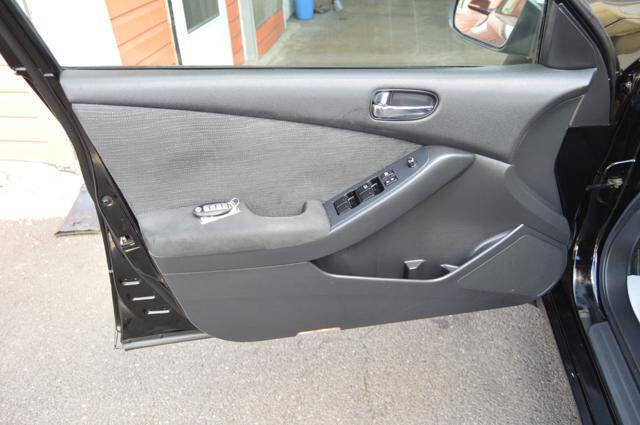 Used 2010 Nissan Altima 2.5 S FWD image 28