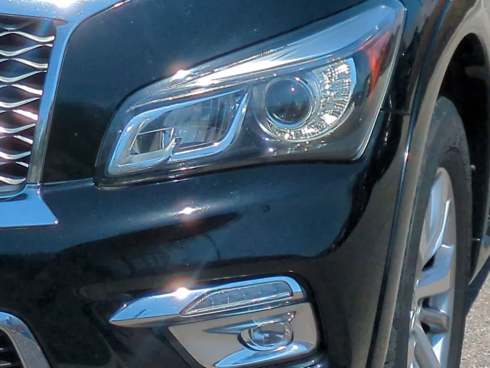 Used 2016 INFINITI QX80 4WD w/ Driver's Assistance Package image 7