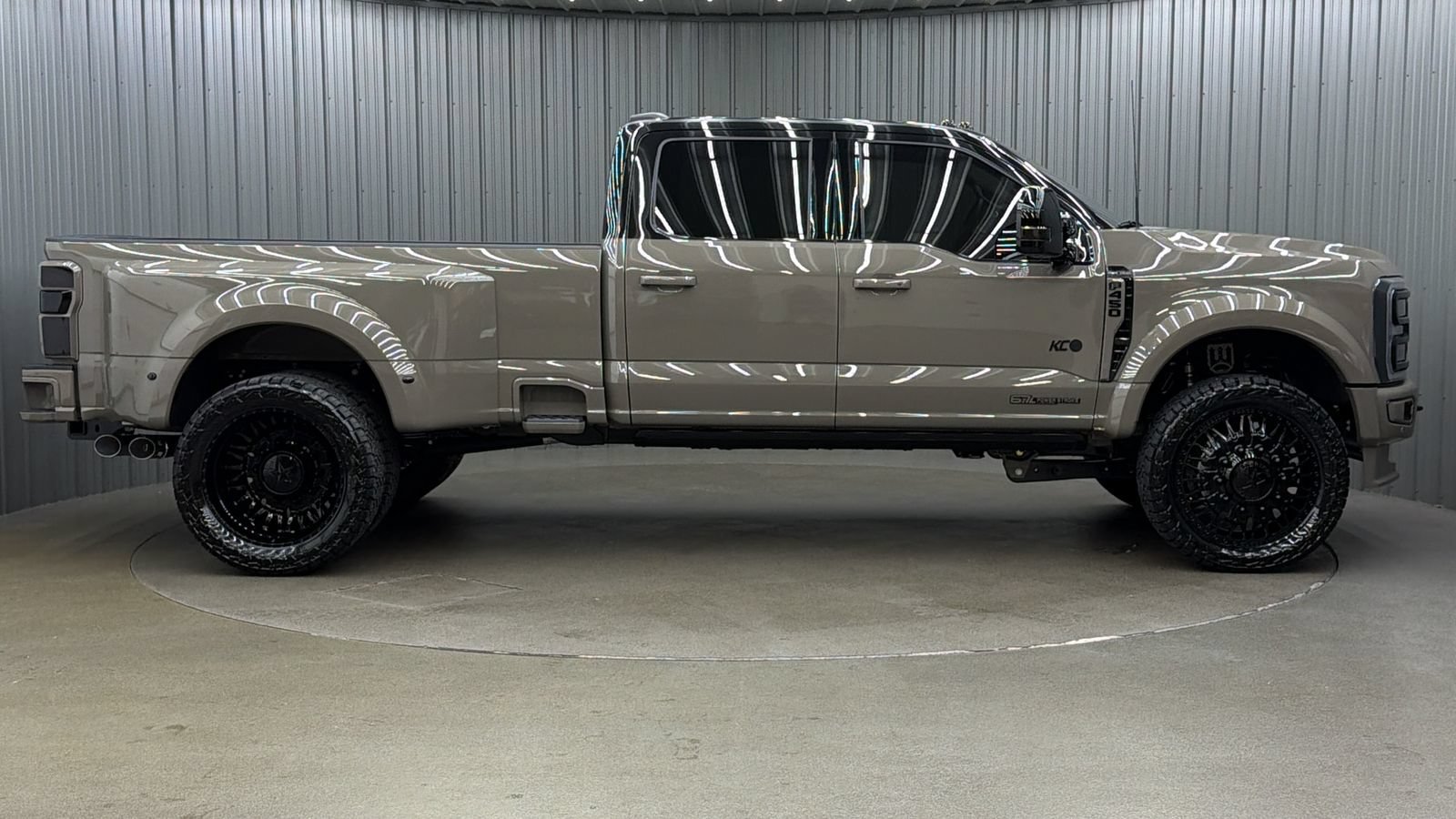 Used 2026 Ford F450 Platinum w/ Platinum Plus Package AWD/4WD image 6