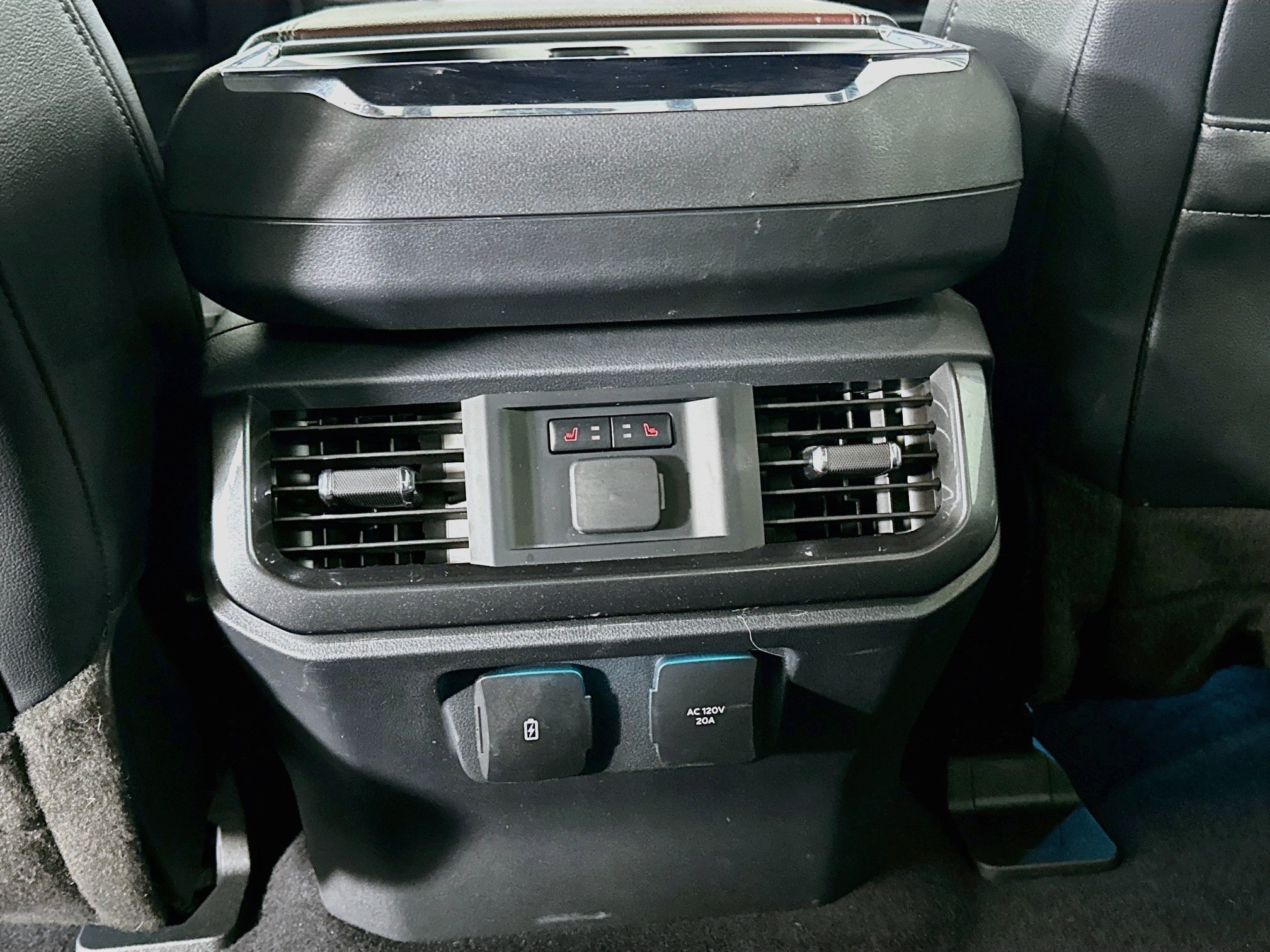 Used 2023 Ford F150 Lariat w/ Equipment Group 502A High AWD/4WD image 28