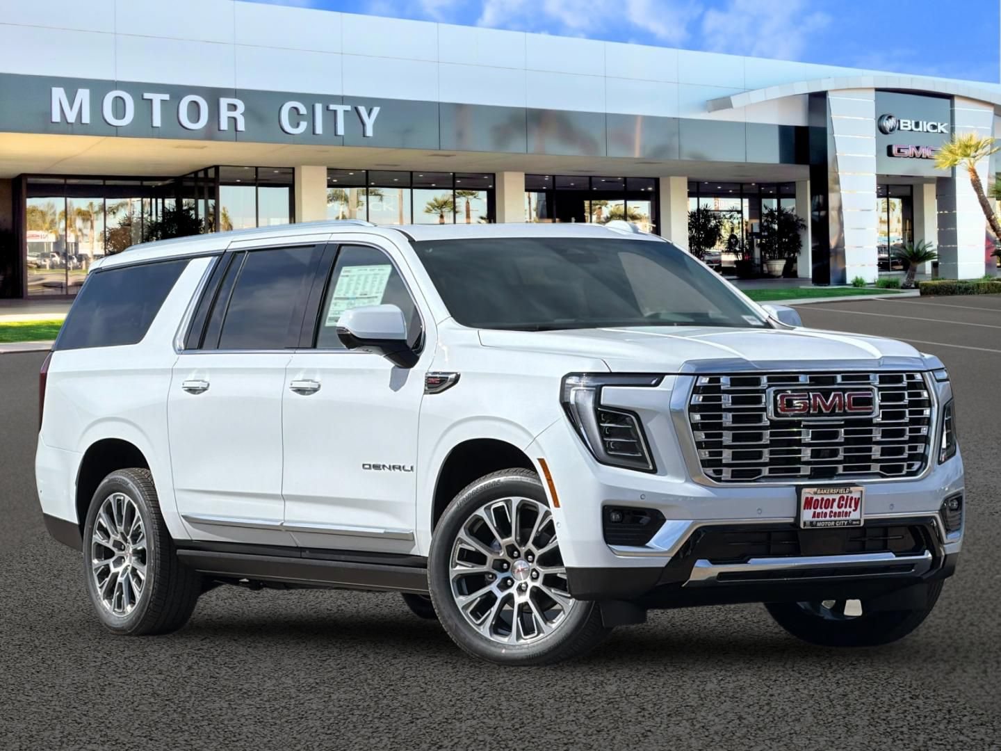 New 2026 GMC Yukon XL Denali w/ Denali Reserve Package RWD image 2