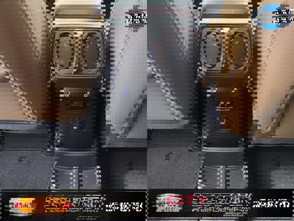 Used 2022 Jeep Wrangler Unlimited Sahara w/ LED Lighting Group image 27