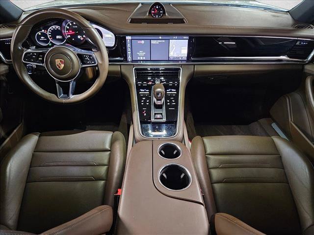 Used 2020 Porsche Panamera RWD image 19