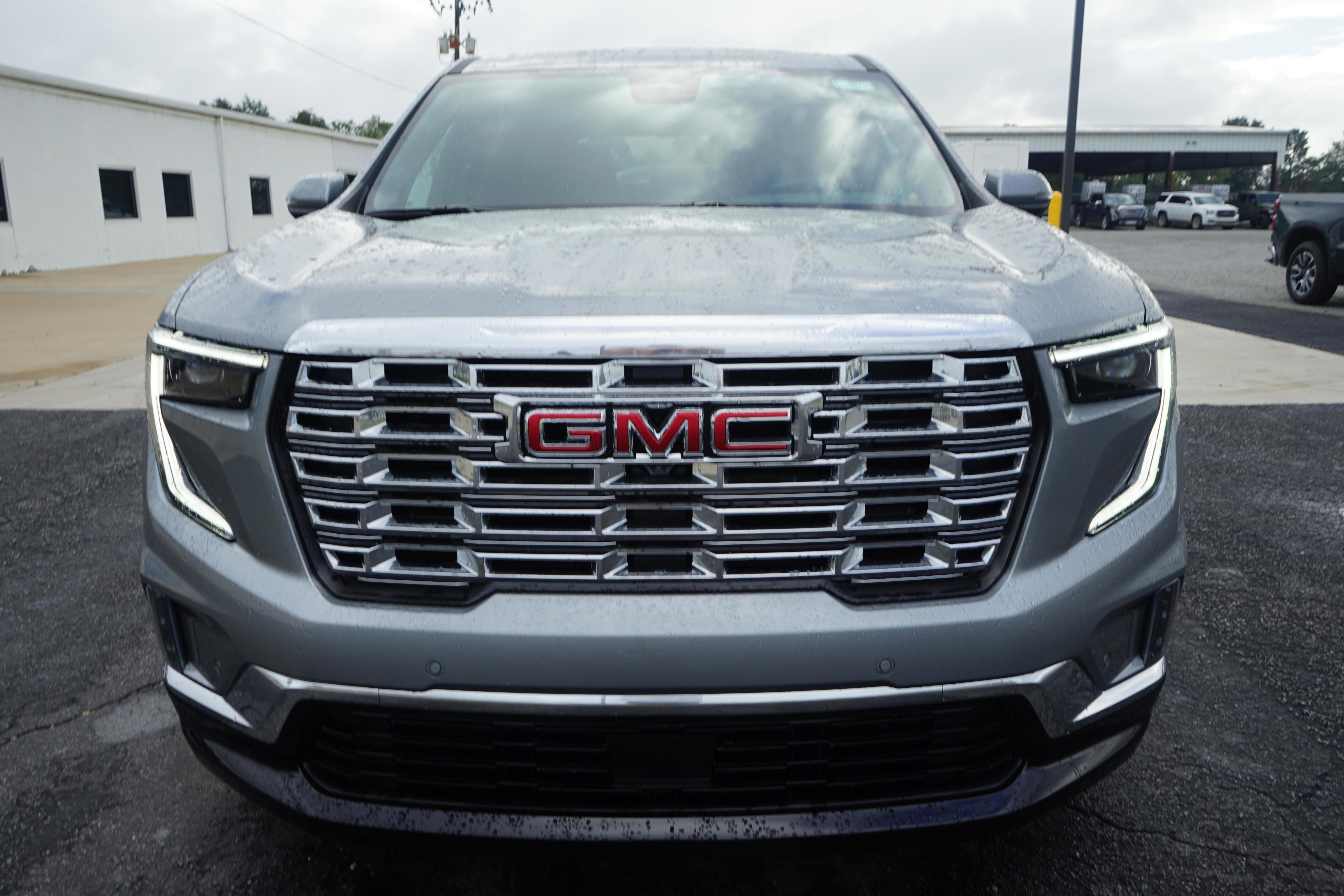 New 2025 GMC Acadia Denali w/ Super Cruise Package image 8