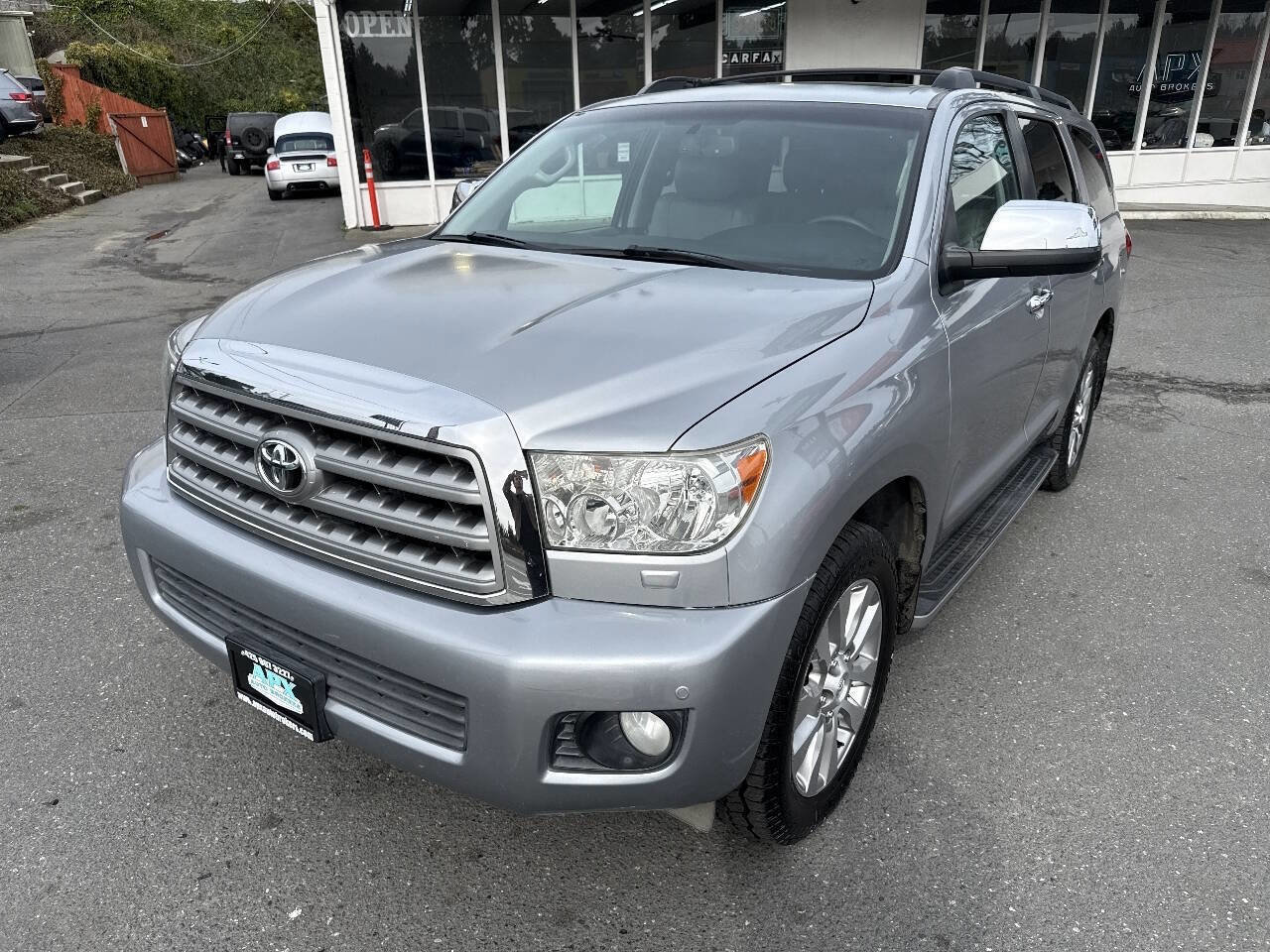 Used 2013 Toyota Sequoia Limited image 1