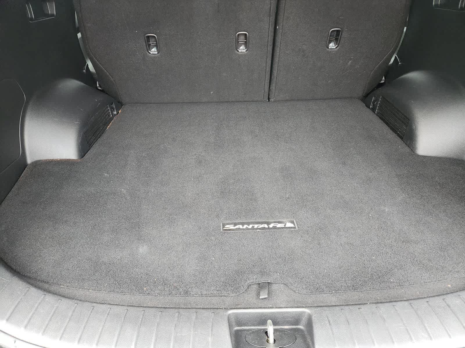 Used 2021 Hyundai Santa Fe SE FWD image 29