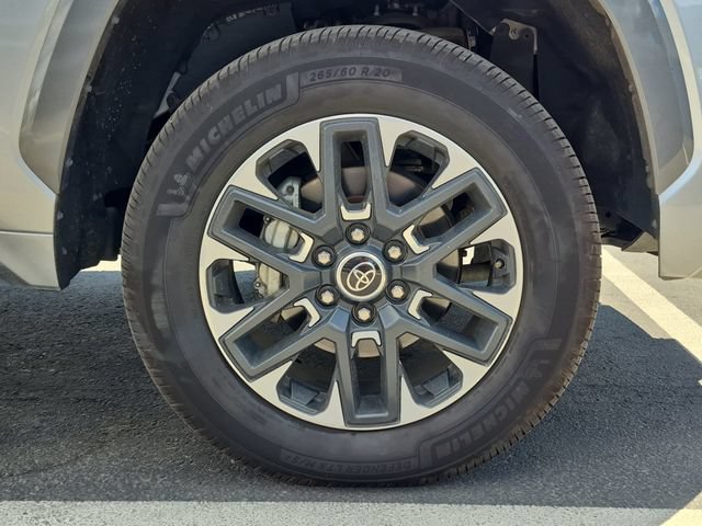 Used 2023 Toyota Tundra Limited w/ Power Package AWD/4WD image 6