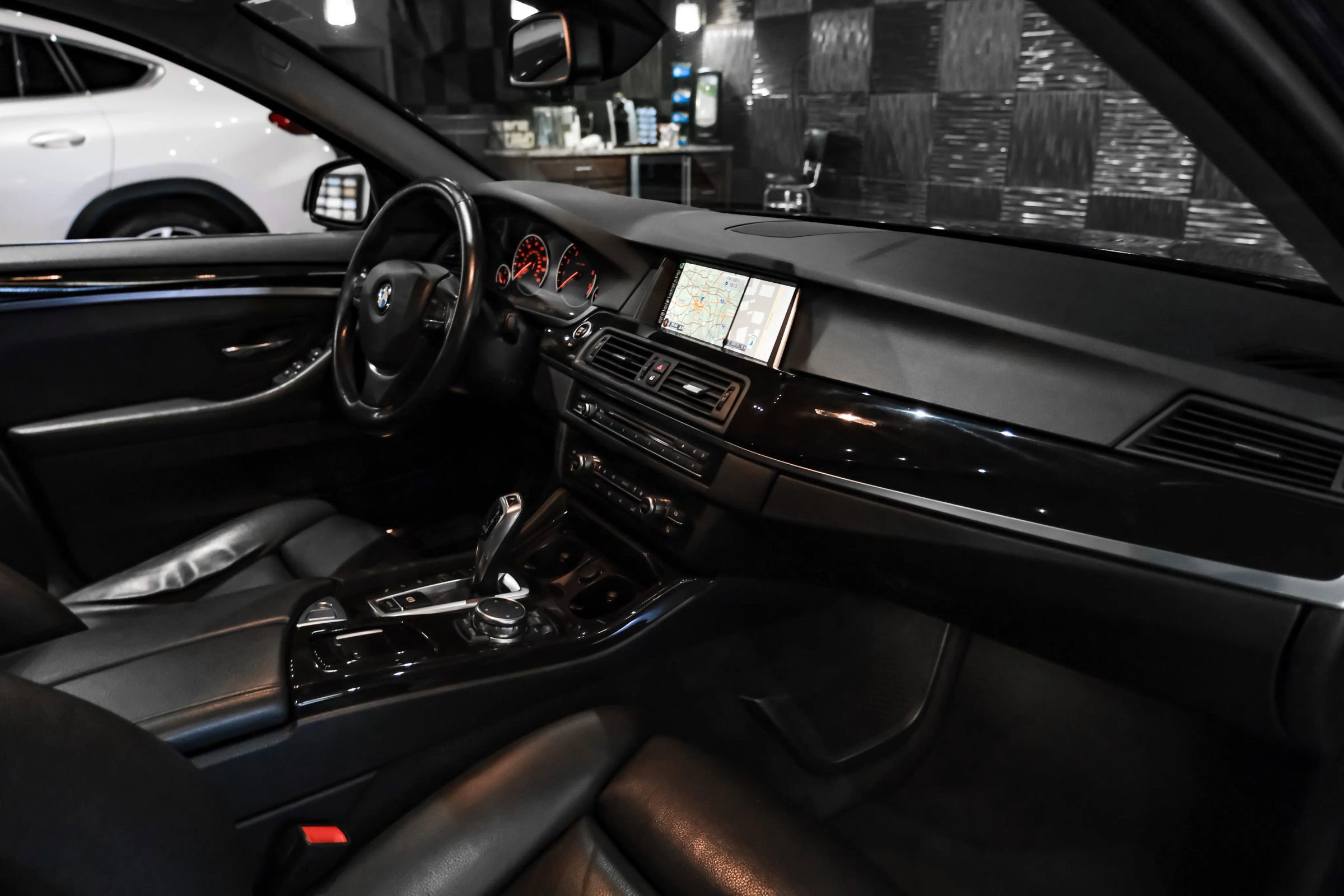 Used 2015 BMW 535i xDrive Sedan AWD/4WD image 11