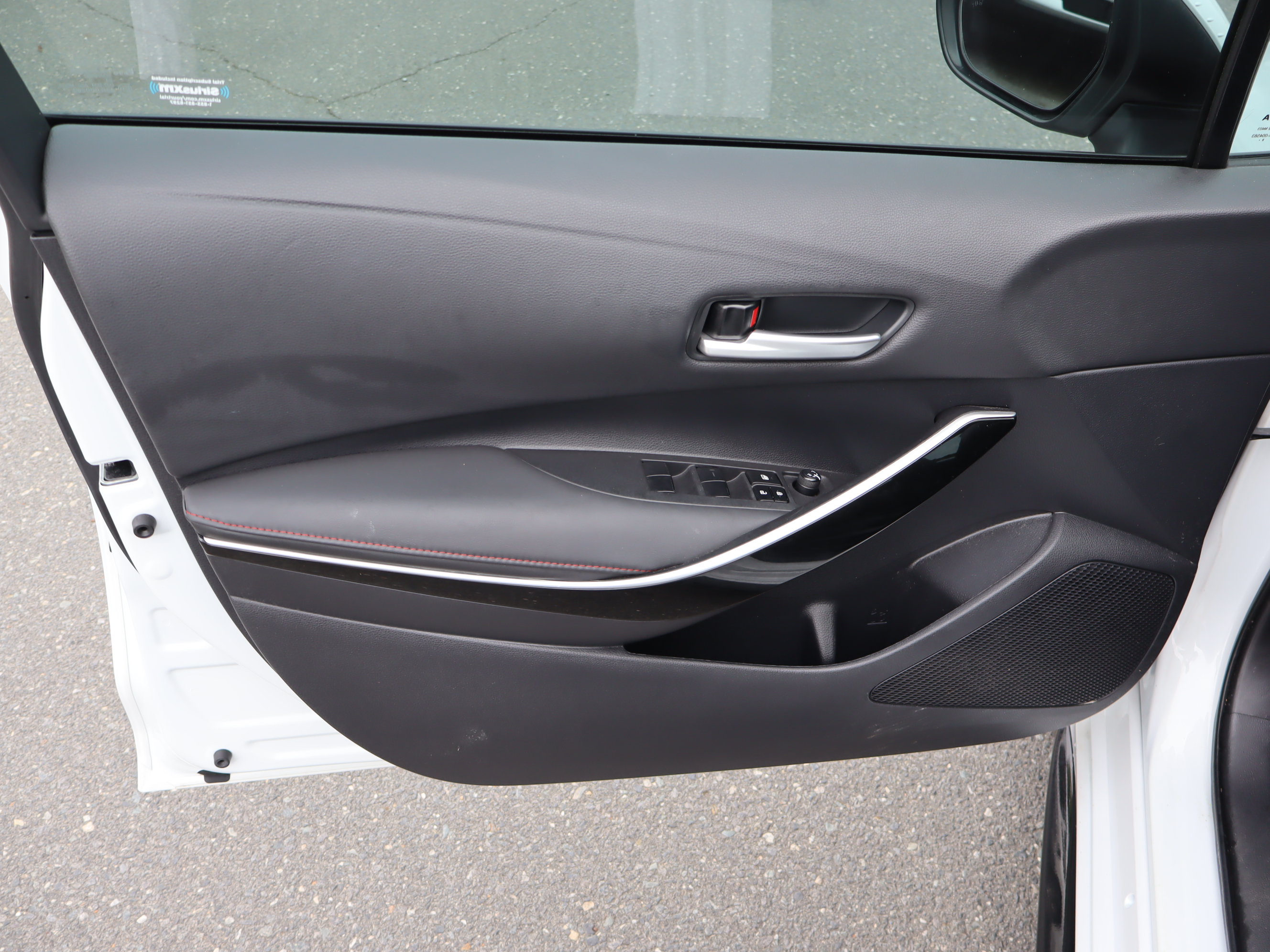 Used 2023 Toyota Corolla XSE FWD image 15