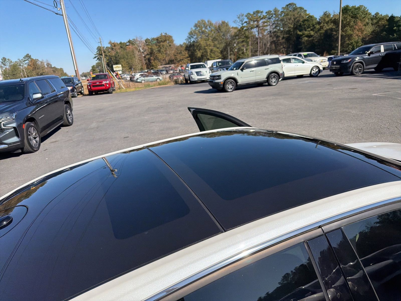 Used 2017 Lincoln Continental Reserve w/ Technology Package image 15