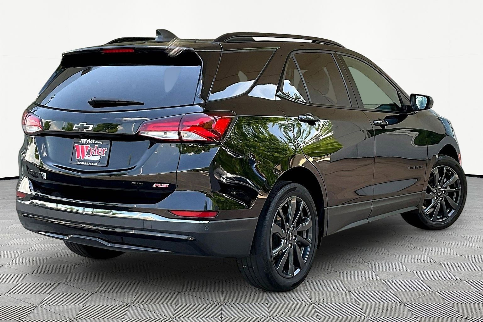 Used 2022 Chevrolet Equinox RS AWD/4WD image 6