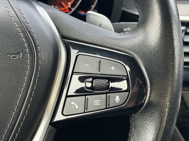 Used 2023 BMW 530i image 11