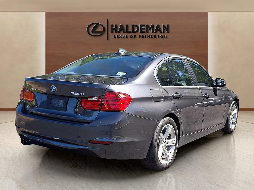 Used 2015 BMW 328i xDrive Sedan AWD/4WD image 6
