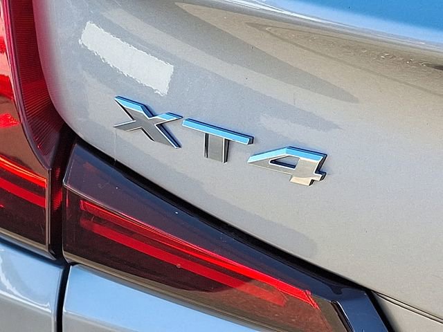 Used 2024 Cadillac XT4 Premium Luxury image 26