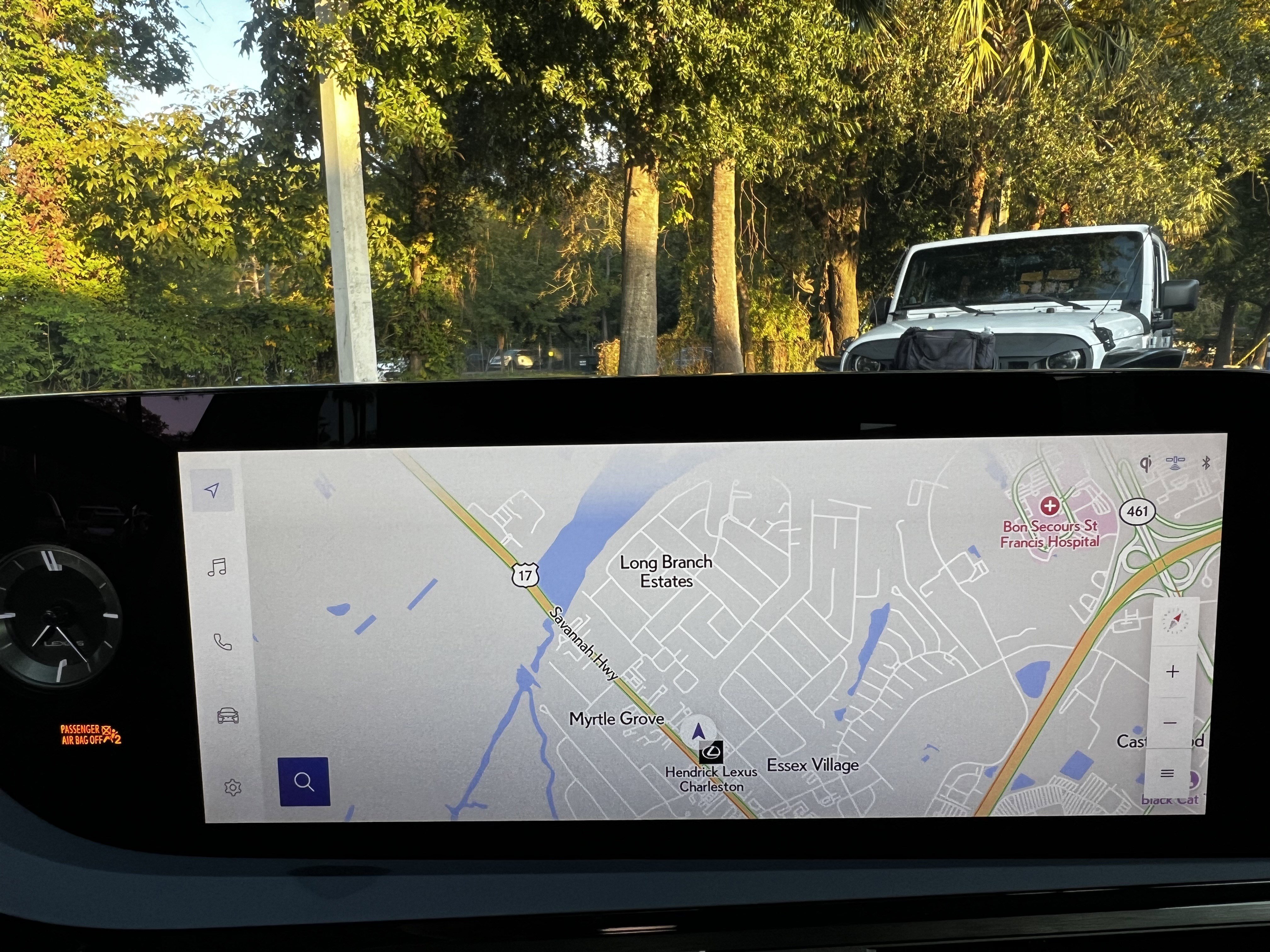 Certified 2025 Lexus ES 300h w/ Premium Package image 22