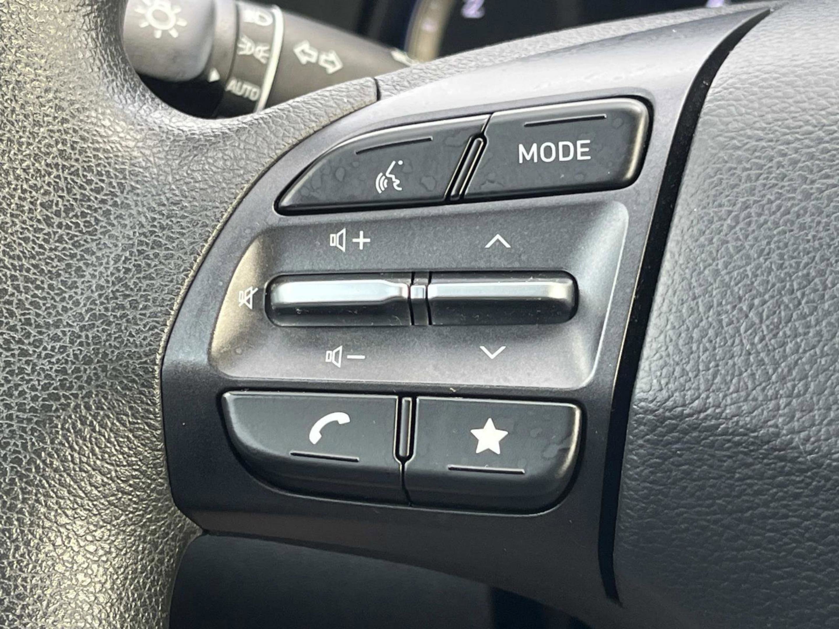 Used 2023 Hyundai Kona SEL image 31