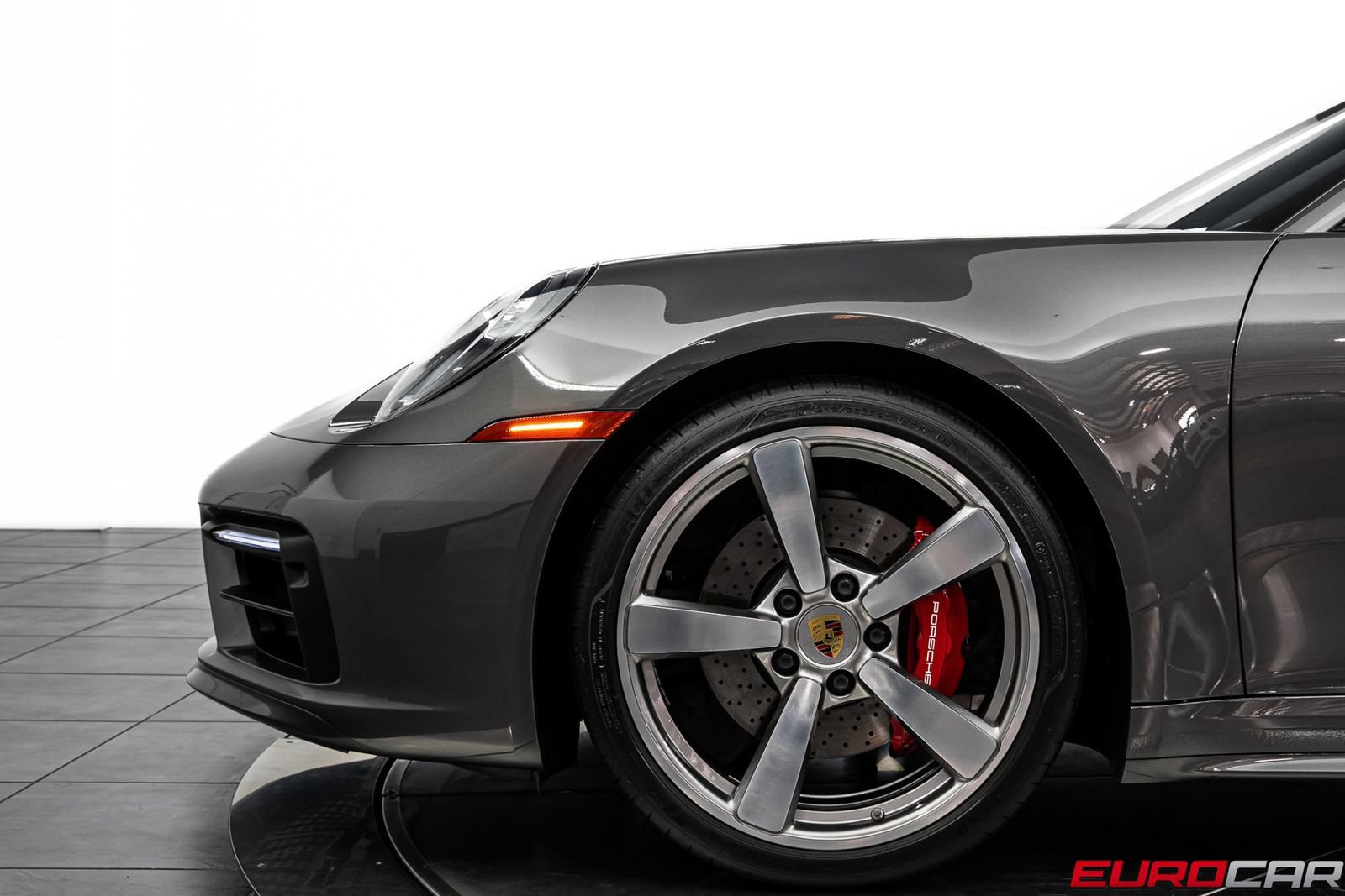 Used 2024 Porsche 911 Carrera 4S w/ Sportdesign Package AWD/4WD image 14