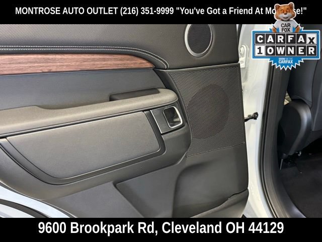 Used 2024 Land Rover Discovery Dynamic SE AWD/4WD image 27