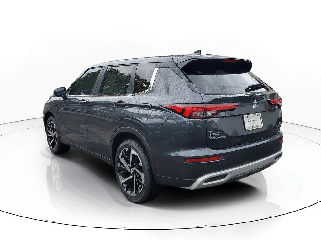 Used 2025 Mitsubishi Outlander SE AWD/4WD image 7