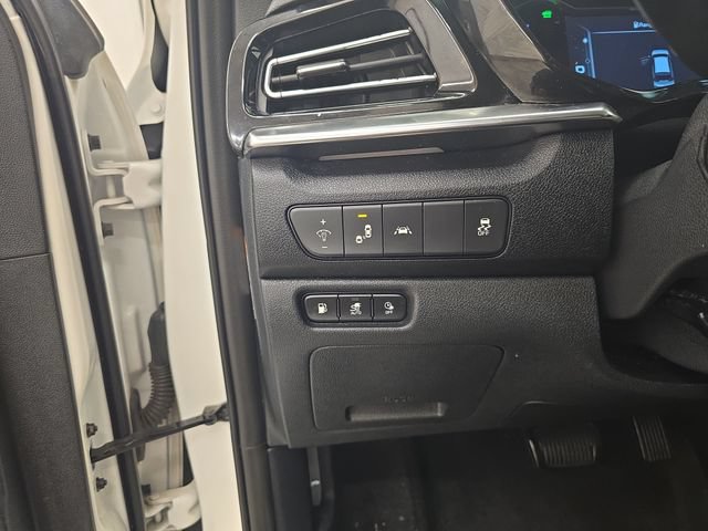 Used 2020 Kia Niro EX Premium FWD image 33