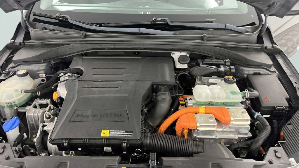 Used 2018 Hyundai Ioniq Limited FWD image 31