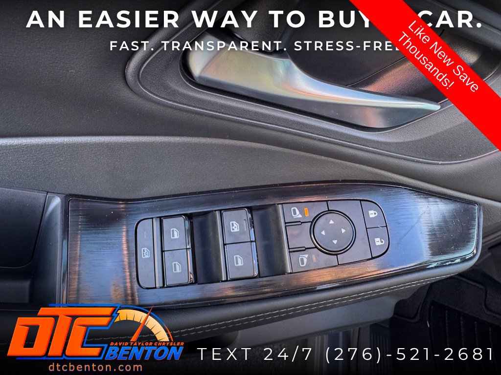 Used 2026 Nissan Rogue SV FWD image 12