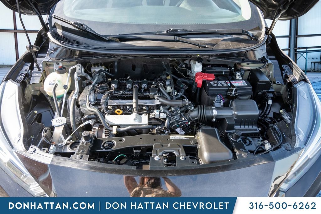 Used 2021 Nissan Versa SV image 38