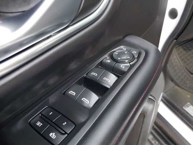 Used 2022 Chevrolet Suburban RST w/ Luxury Package image 21