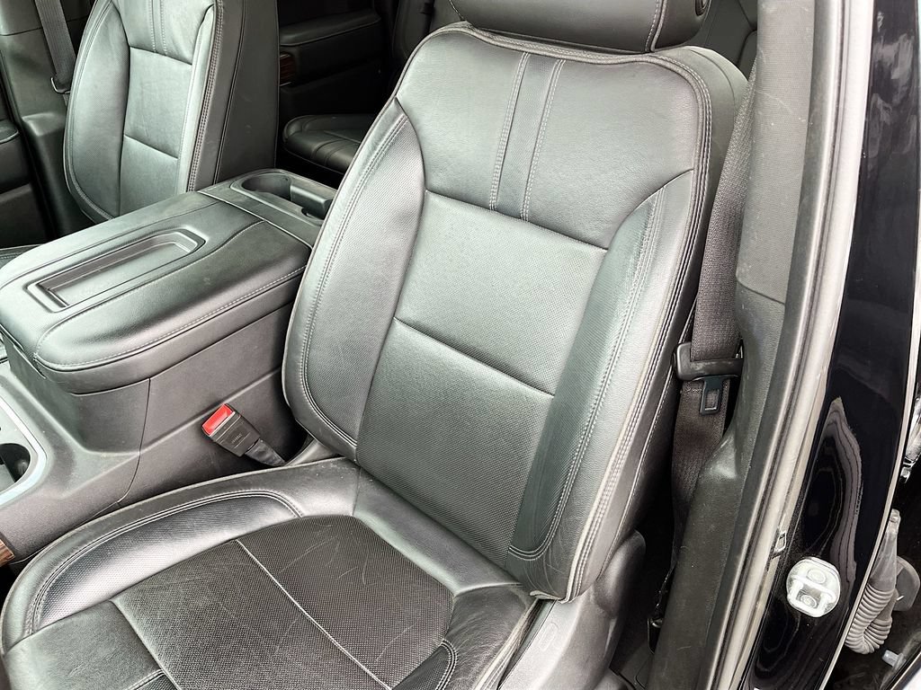 Used 2021 Chevrolet Silverado 1500 High Country w/ Technology Package AWD/4WD image 22