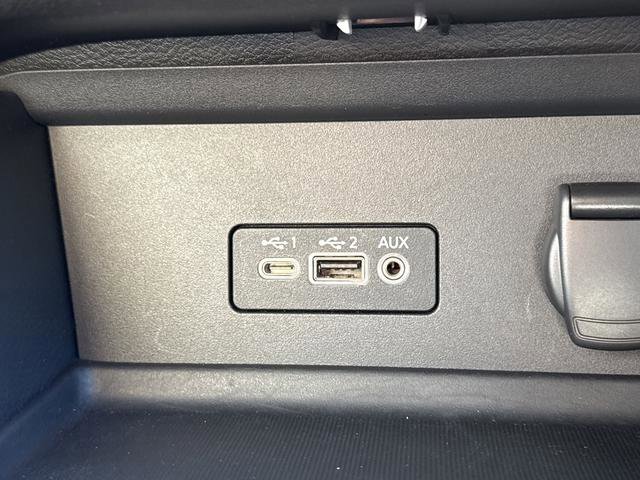 Used 2021 Nissan Sentra SR w/ SR Premium Package image 21