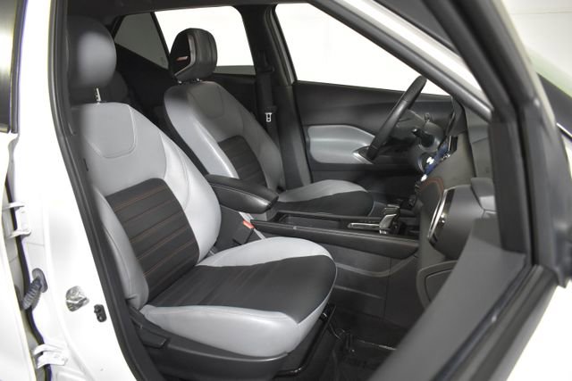 Used 2021 Nissan Kicks SR w/ SR Premium Package FWD image 33