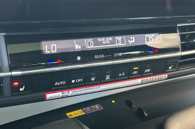 Certified 2026 Toyota Sienna XLE FWD image 26