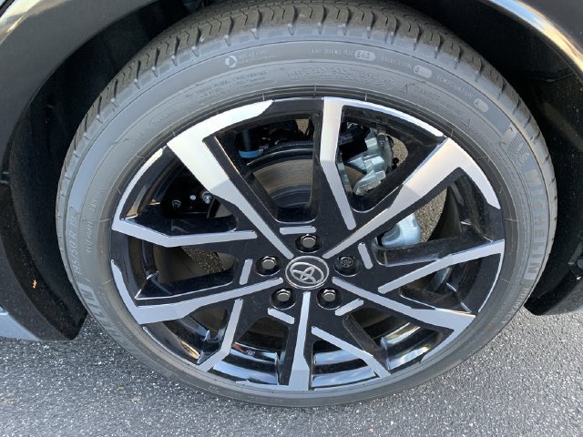 New 2026 Toyota Prius Plug-In Hybrid FWD image 35