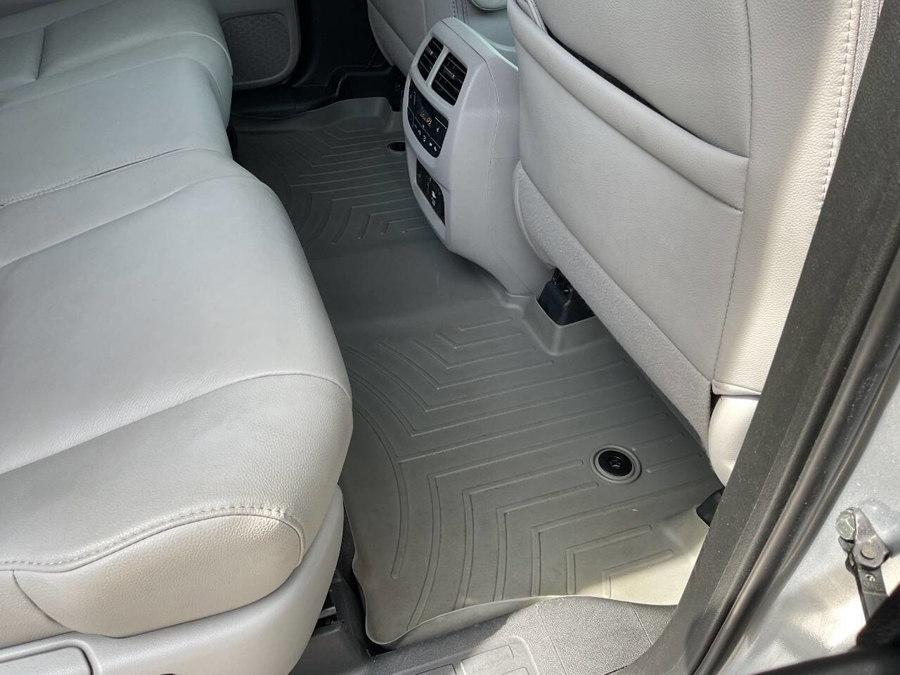 Used 2019 Honda Pilot Touring image 50