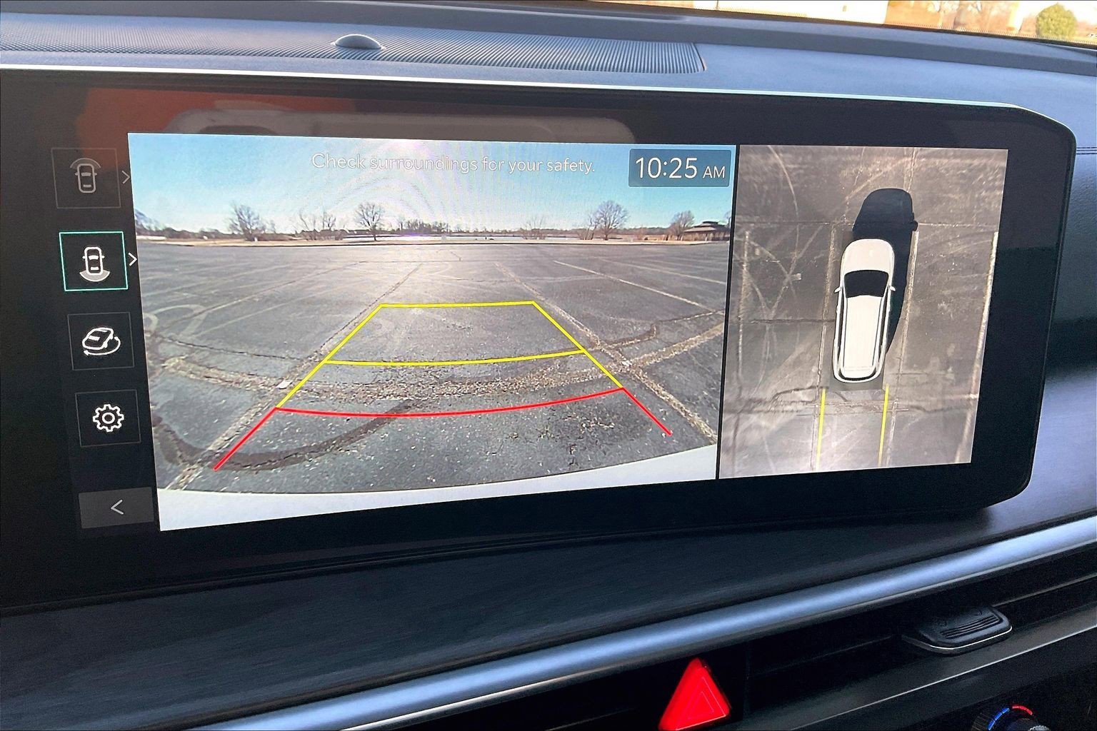 Used 2025 Kia Sorento SX image 26