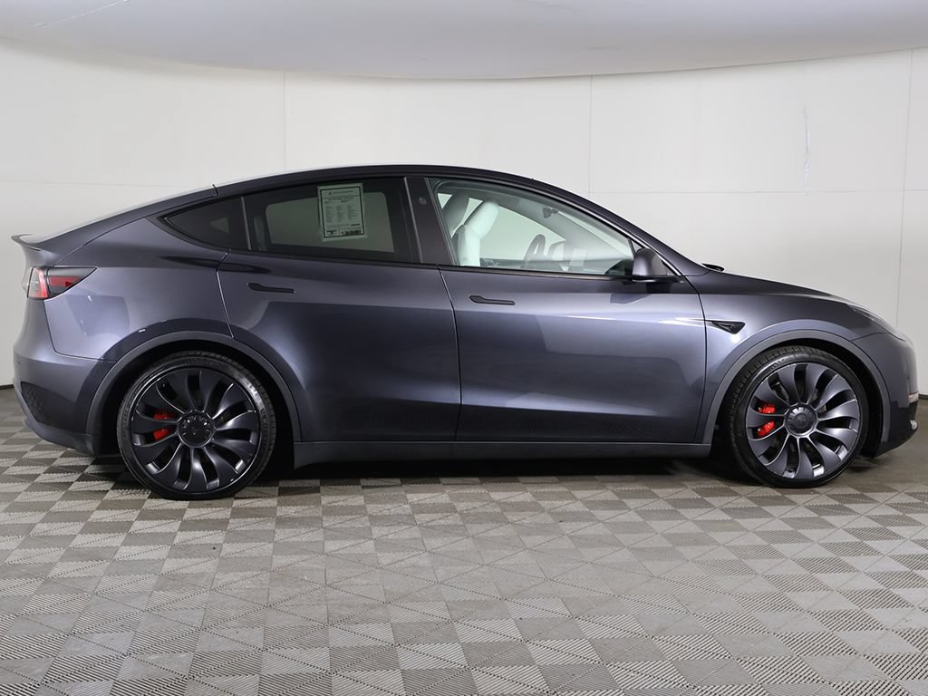 Used 2024 Tesla Model Y Performance AWD/4WD image 22