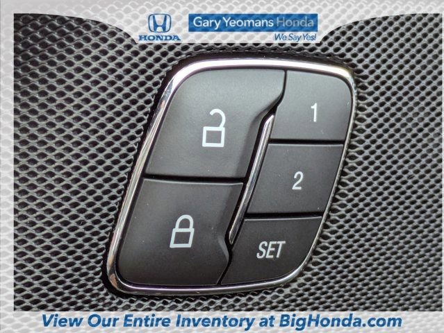 Used 2019 Ford Fusion Energi Titanium image 21