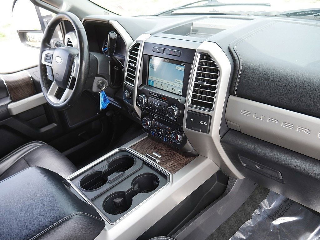 Used 2017 Ford F250 Lariat w/ Lariat Value Package AWD/4WD image 58