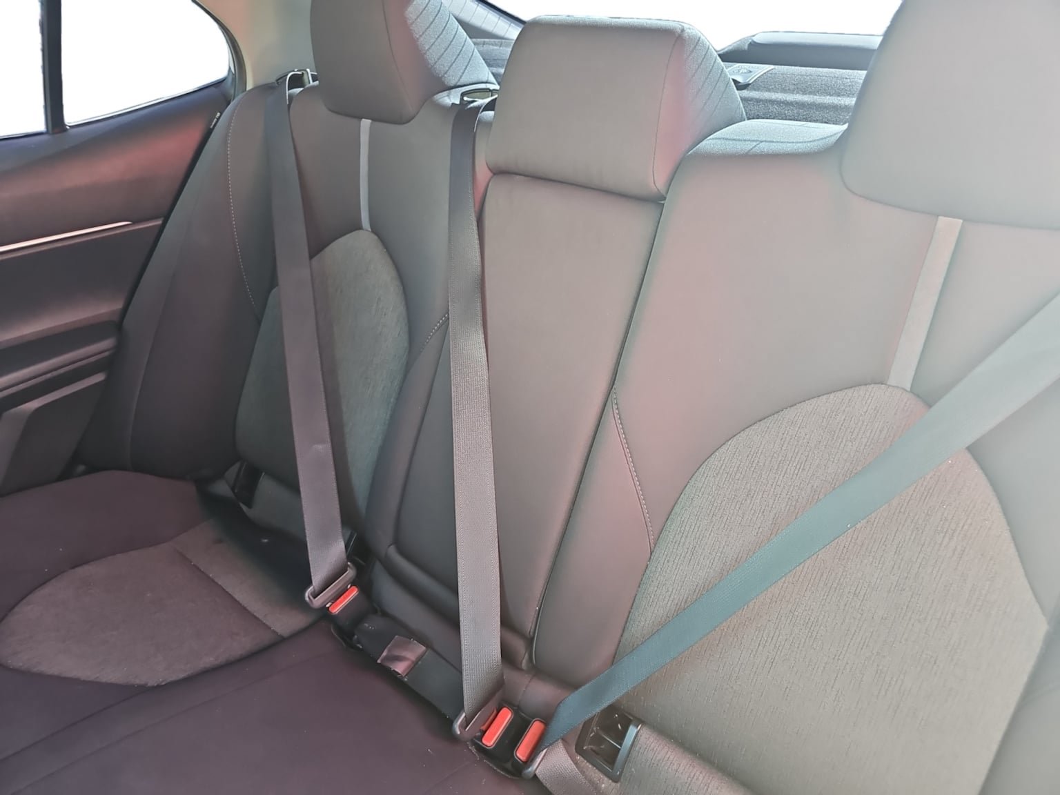 Used 2021 Toyota Camry LE FWD image 16