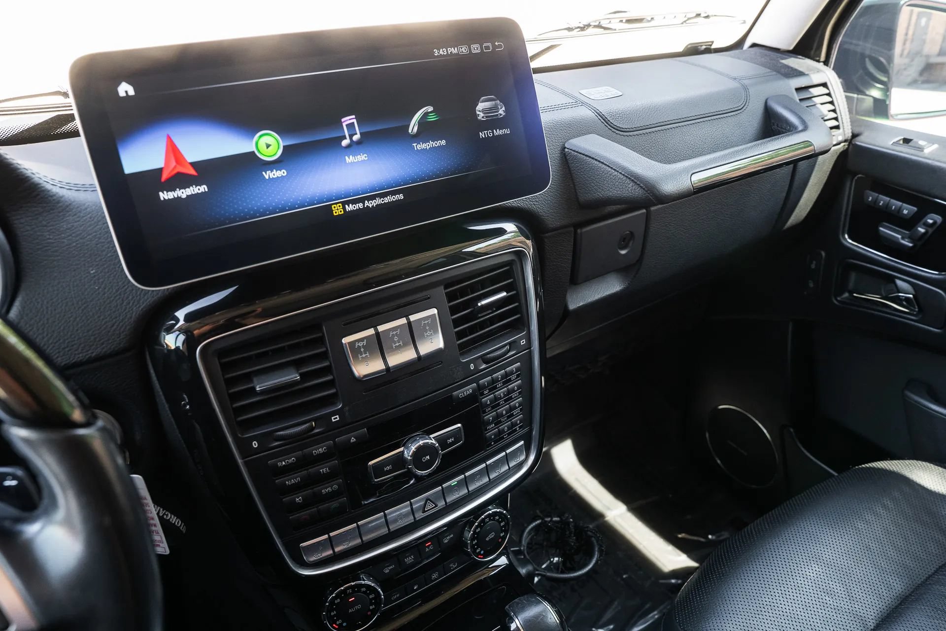 Used 2016 Mercedes-Benz G 550 image 29