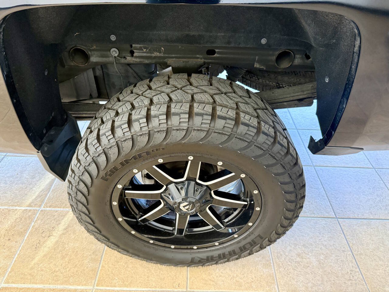 Used 2017 Chevrolet Silverado 1500 LT w/ All Star Edition RWD image 28