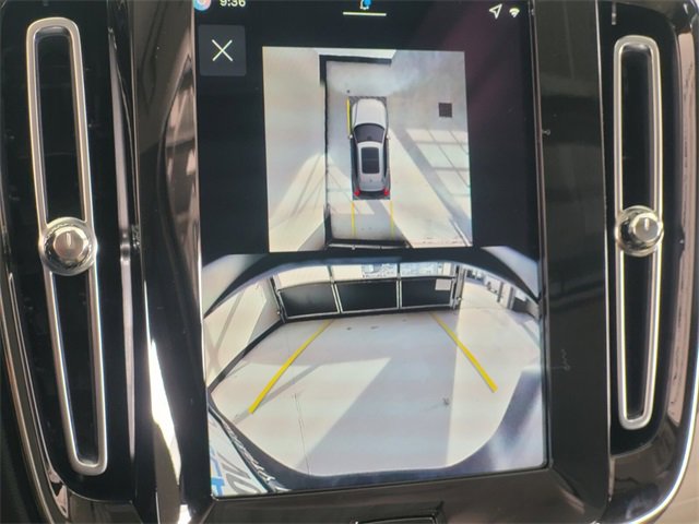 New 2026 Volvo XC40 B4 Plus w/ Climate Package image 15