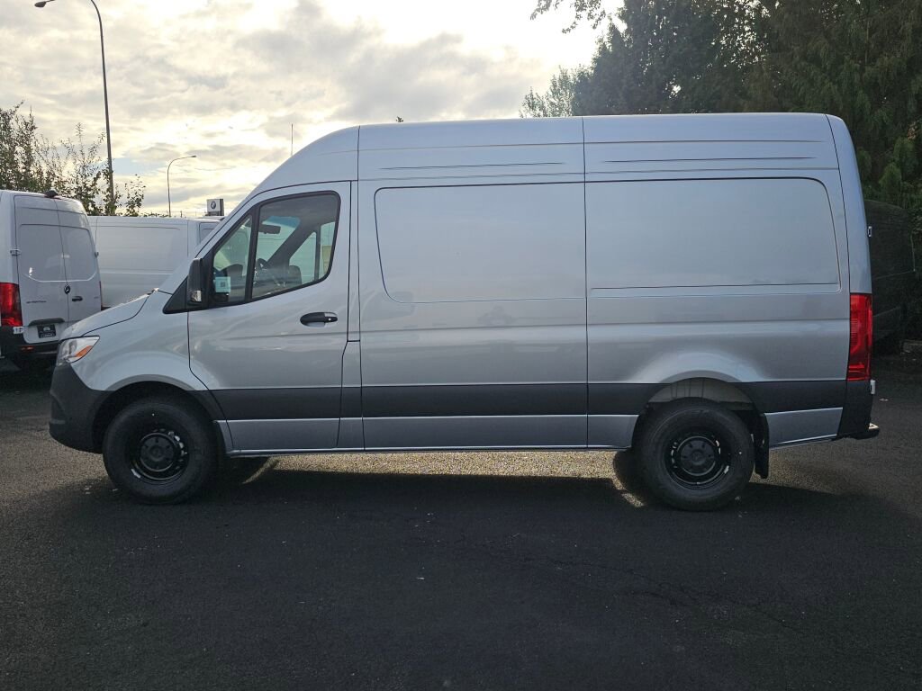 New 2025 Mercedes-Benz Sprinter 2500 image 3
