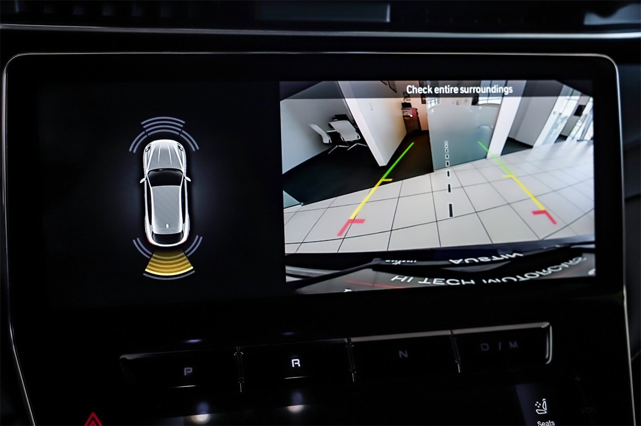 New 2025 Maserati Grecale GT image 19