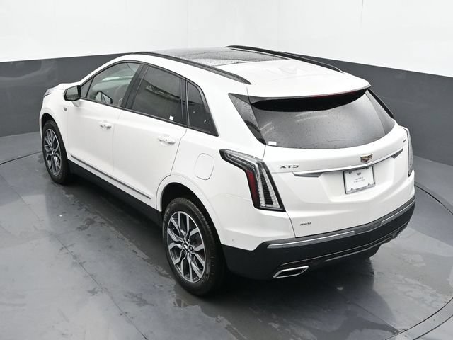 New 2026 Cadillac XT5 Sportv w/ LPO, Floor Liner Package AWD/4WD image 36