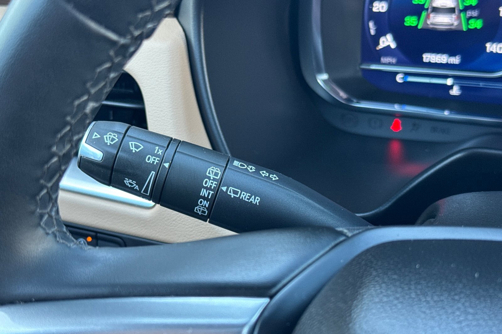 Used 2024 Chevrolet Suburban Premier w/ Texas Edition image 34